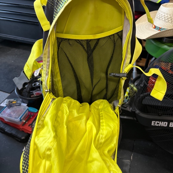 Volcom vintage snowboard backpack - Picture 6 of 6